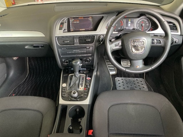 Audi A4 2011 7157936-3