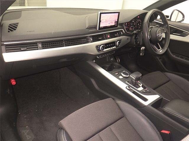 Audi A4 2018 7157997-4