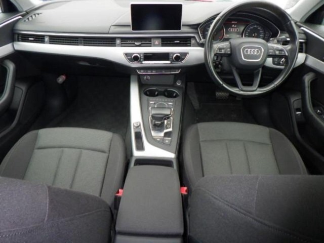 Audi A4 2017 7158018-3