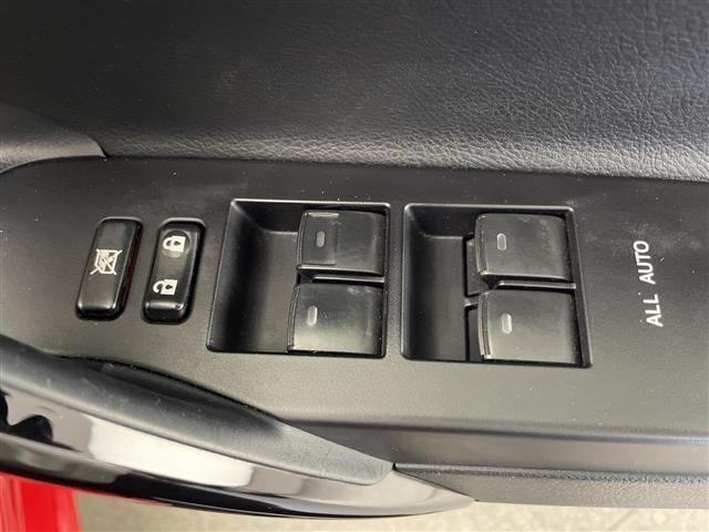 Toyota AURIS 2016 7162189-12
