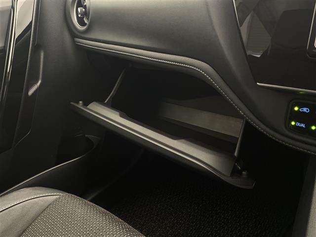 Toyota AURIS 2016 7162189-20