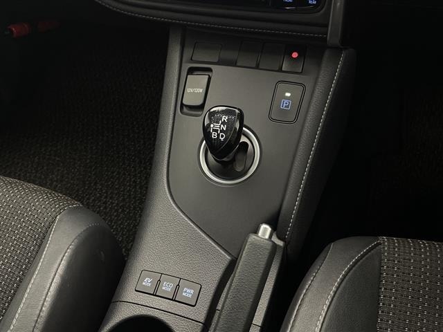 Toyota AURIS 2016 7162189-21