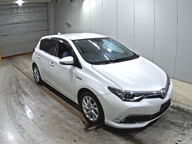 Toyota AURIS 2017 7162190-0