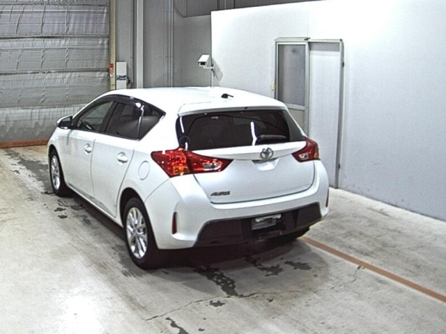 Toyota AURIS 2014 7162197-1
