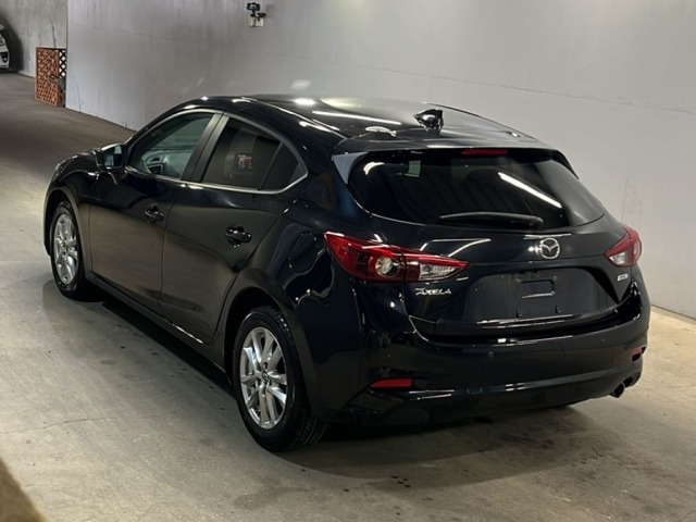 Mazda AXELA 2018 7158340-1