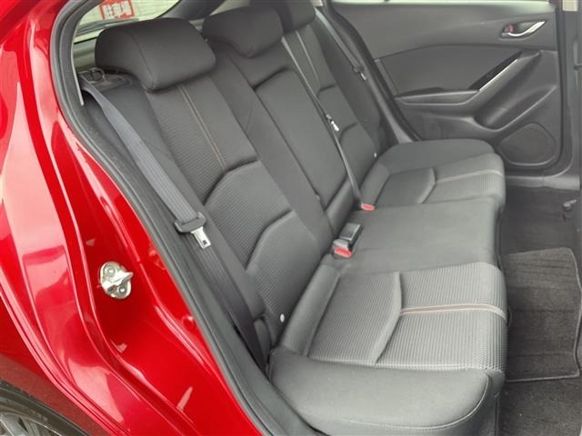 Mazda AXELA 2017 7158410-11