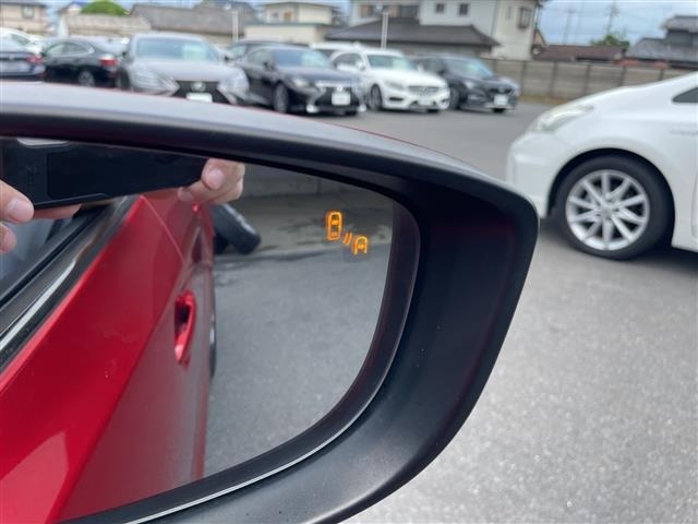 Mazda AXELA 2017 7158410-3