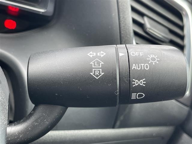 Mazda AXELA 2017 7158410-6