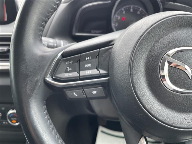 Mazda AXELA 2017 7158410-8