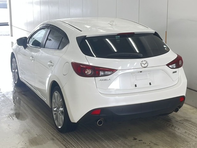 Mazda AXELA 2015 7158420-1