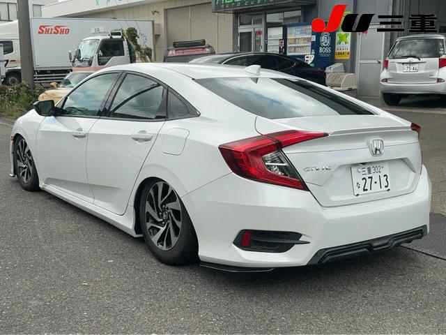 Honda CIVIC 2019 7154673-1
