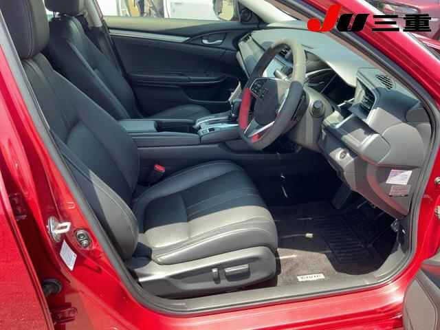 Honda CIVIC 2018 7154674-4
