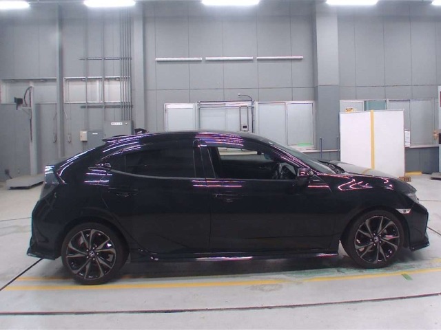 Honda CIVIC 2018 7154675-3