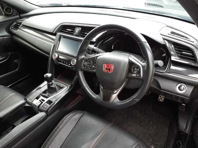 Honda CIVIC 2018 7154675-7
