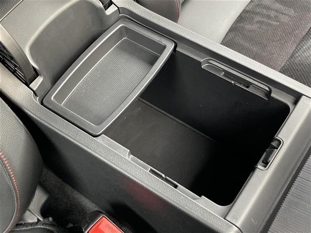 Honda CIVIC 2023 7155466-6
