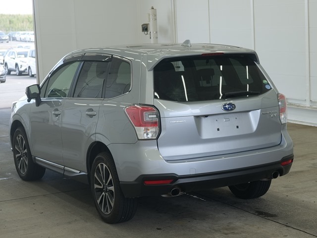 Subaru FORESTER 2015 7162394-1