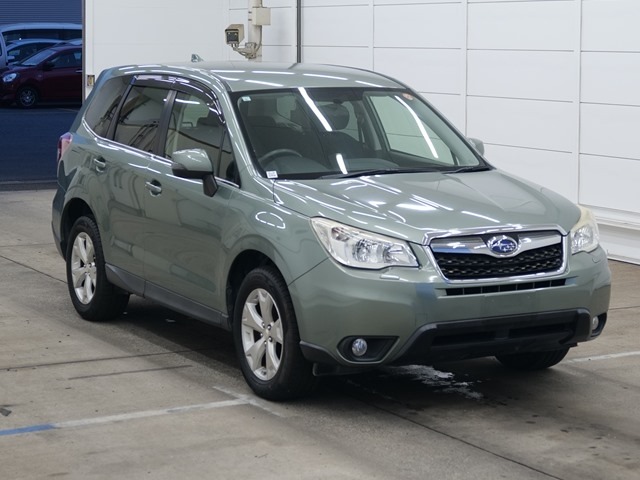 Subaru FORESTER 2015 7162401-0