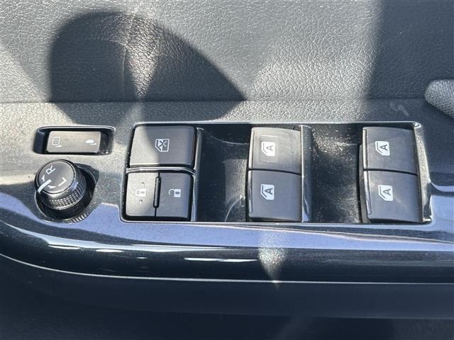 Toyota HILUX 2021 7162035-2