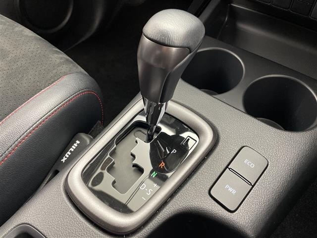 Toyota HILUX 2024 7162043-2