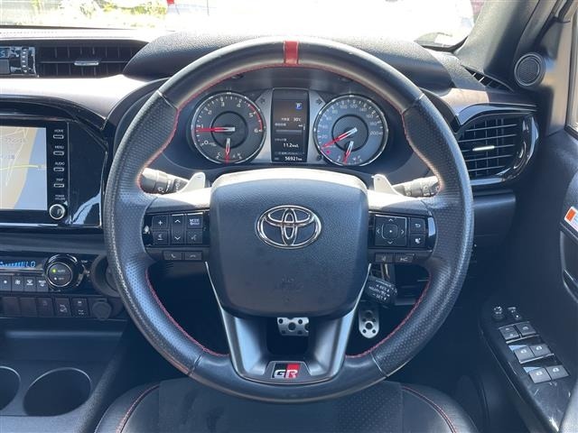 Toyota HILUX 2023 7162044-16