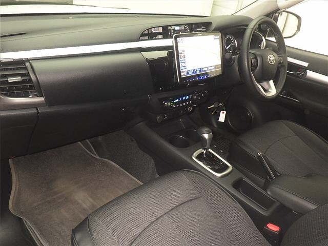 Toyota HILUX 2021 7162058-4