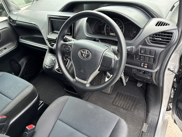 Toyota NOAH 2021 7160613-3