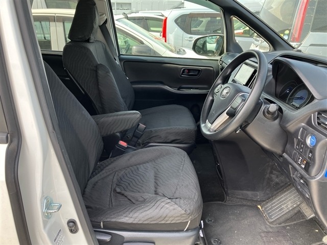 Toyota NOAH 2021 7160616-5