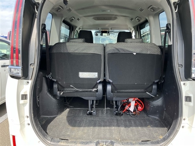 Toyota NOAH 2021 7160616-8