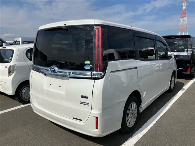 Toyota NOAH 2021 7160616-9