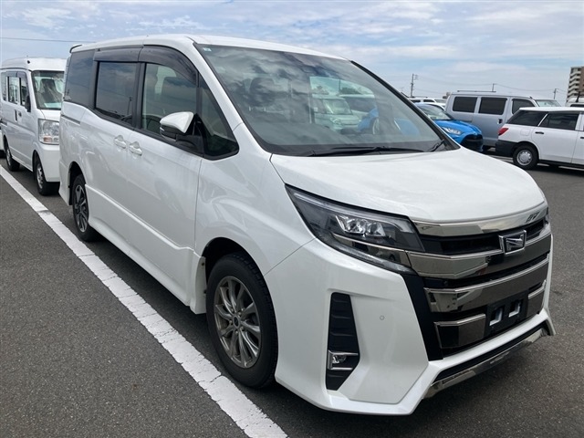 Toyota NOAH 2019 7160619-0