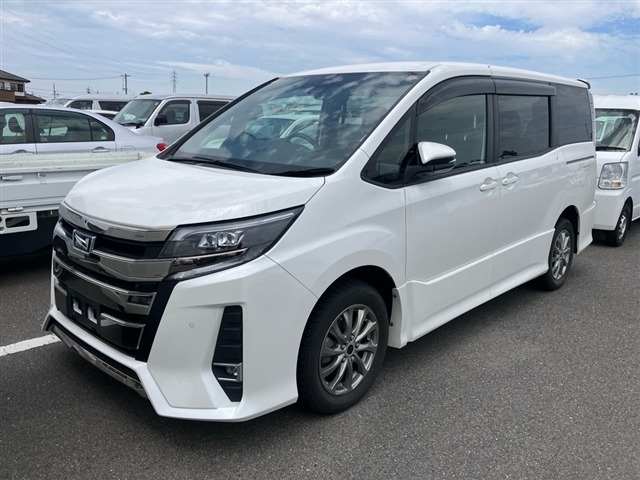 Toyota NOAH 2019 7160619-10