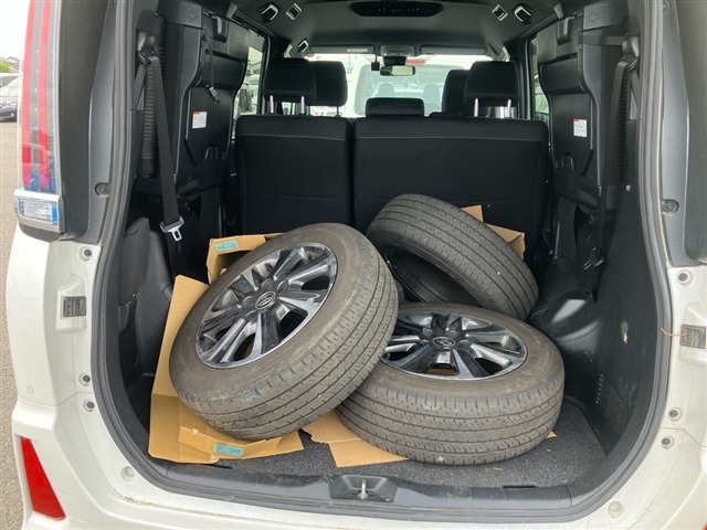 Toyota NOAH 2019 7160619-8