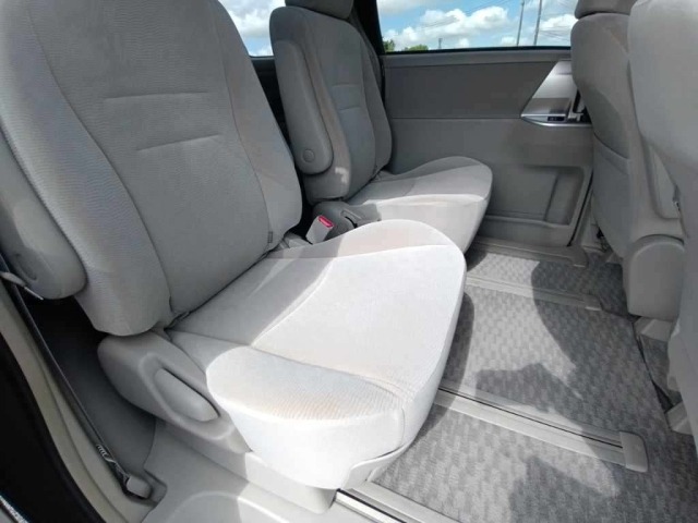 Toyota NOAH 2013 7160621-12
