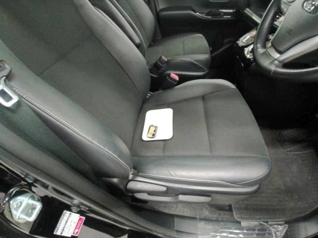 Toyota NOAH 2018 7160622-10