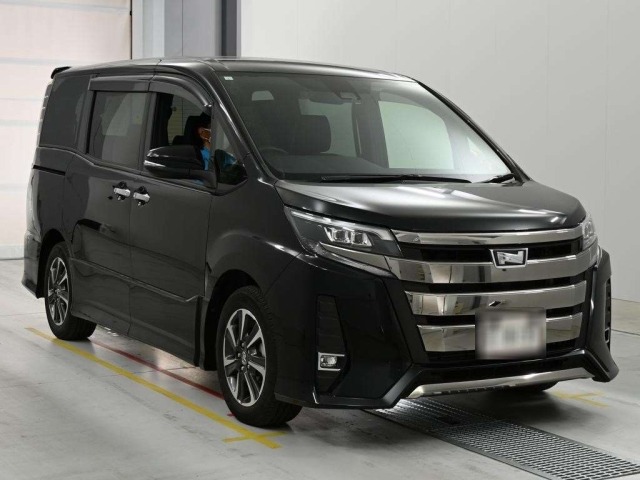 Toyota NOAH 2018 7160622-5