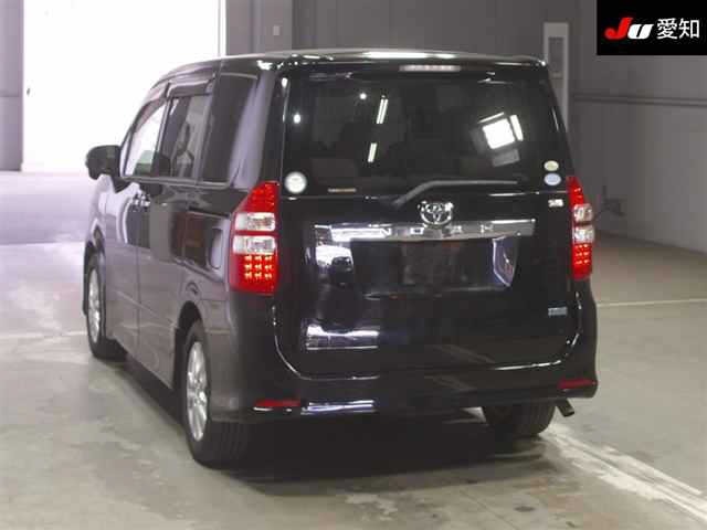 Toyota NOAH 2011 7160630-1