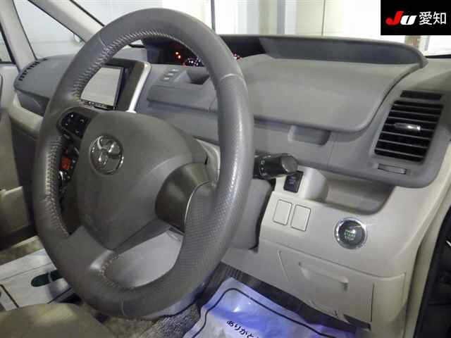 Toyota NOAH 2011 7160630-5