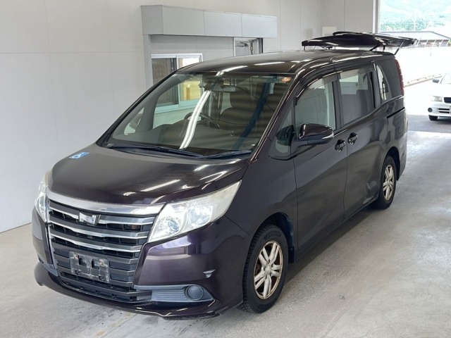 Toyota NOAH 2014 7160631-0