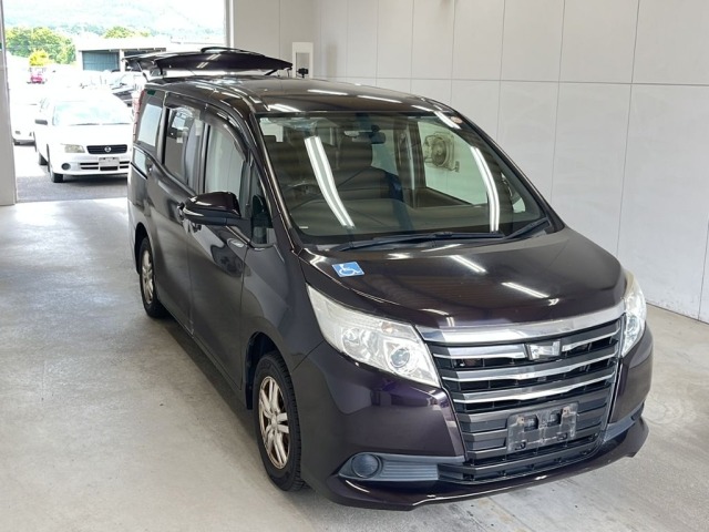 Toyota NOAH 2014 7160631-4