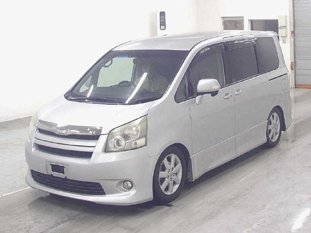 Toyota NOAH 2007 7160641-4