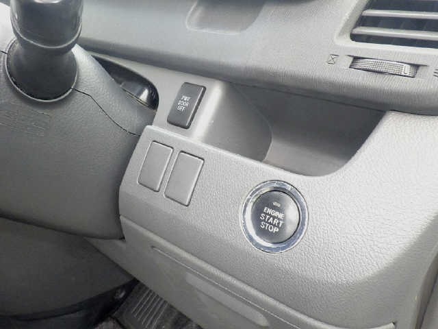 Toyota NOAH 2007 7160641-6