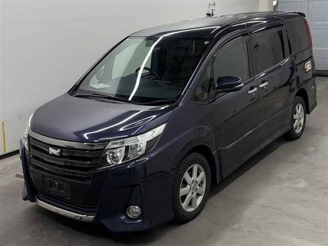 Toyota NOAH 2017 7160642-4