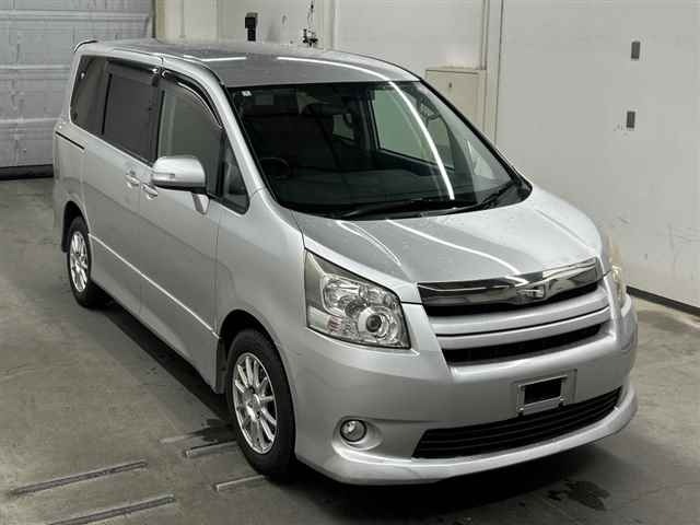 Toyota NOAH 2008 7160643-0