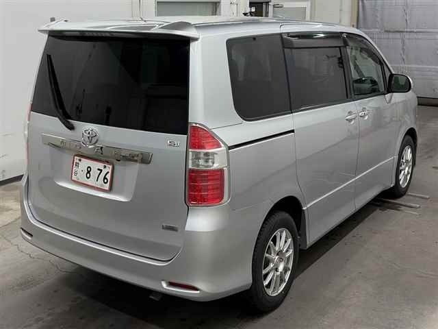 Toyota NOAH 2008 7160643-5
