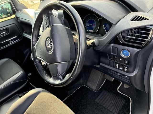 Toyota NOAH 2019 7160644-3
