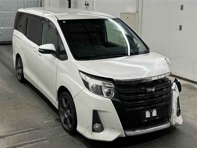 Toyota NOAH 2017 7160645-0
