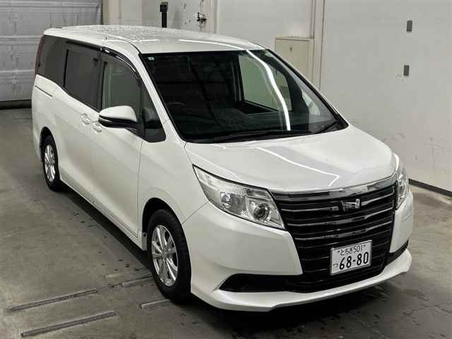 Toyota NOAH 2015 7160647-0