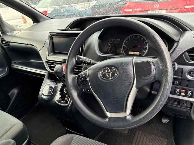 Toyota NOAH 2015 7160647-3