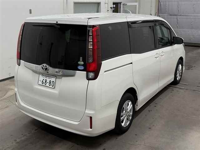 Toyota NOAH 2015 7160647-5