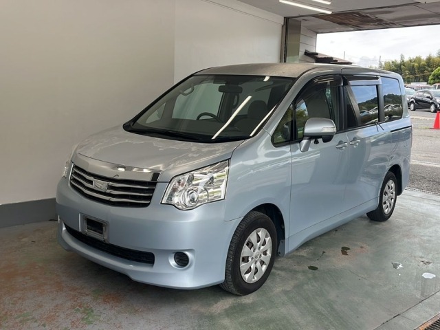 Toyota NOAH 2010 7160648-0